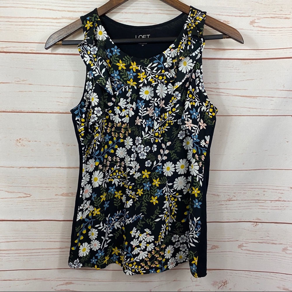 Loft. Floral Print Sleeveless Blouse